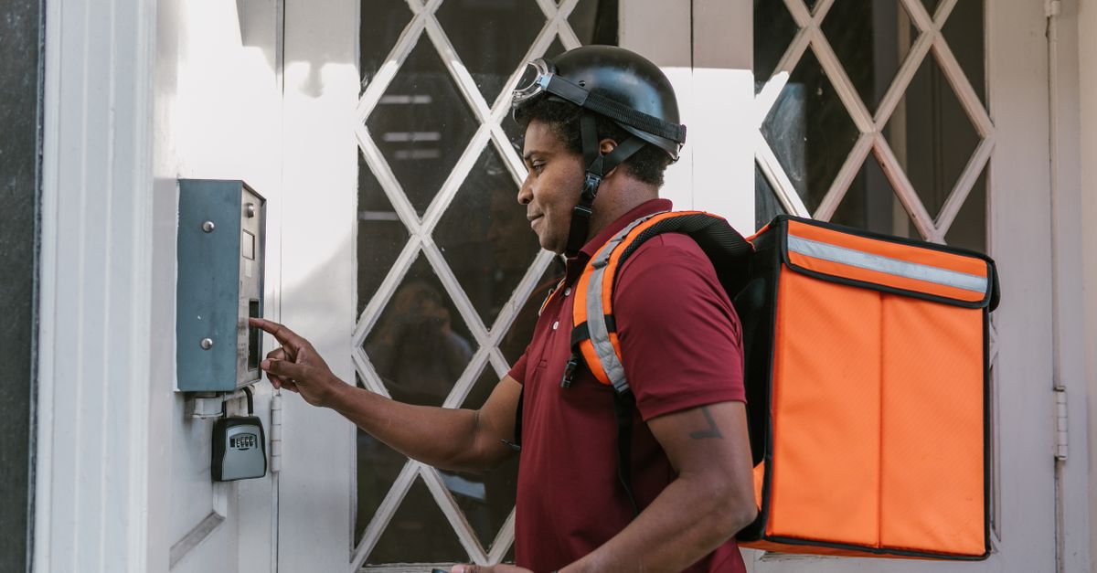 locksmith service technician — Eco Clean Locksmith & Keys